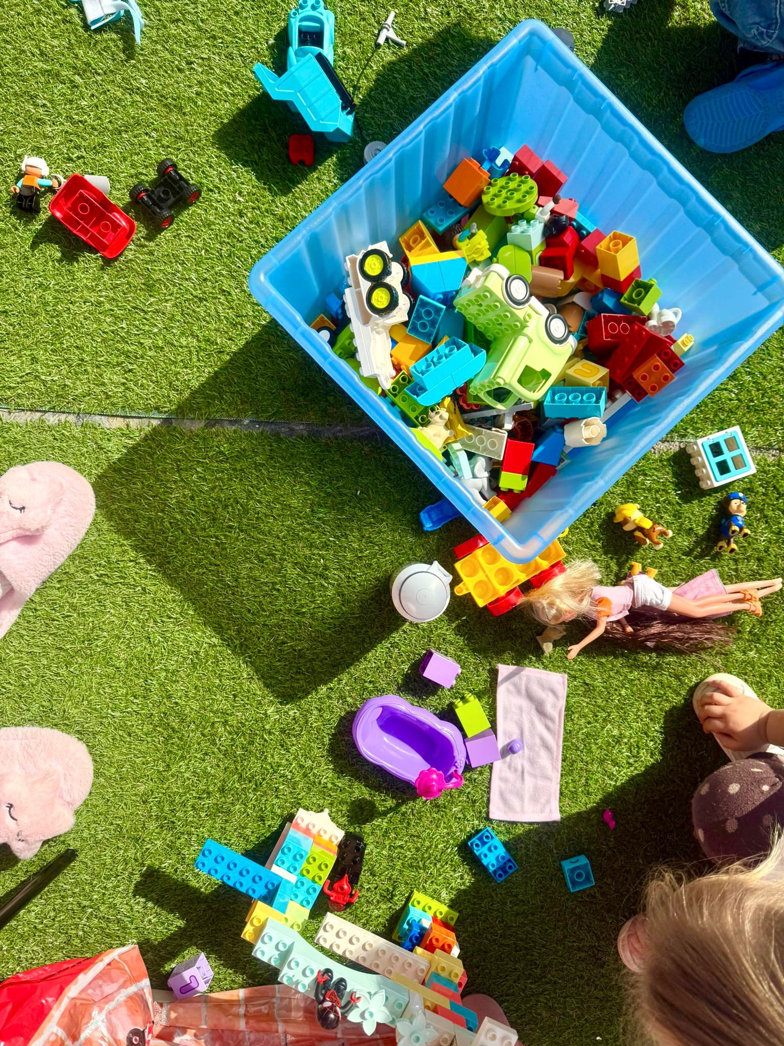 Vanjska igra djece — Lego kocke u igraonici Samobor